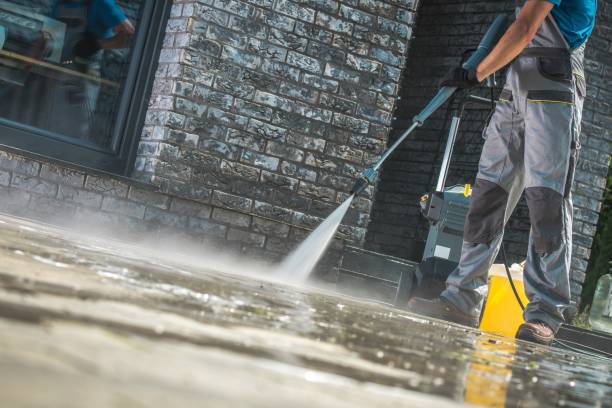Best Graffiti Removal  in Corona, CA